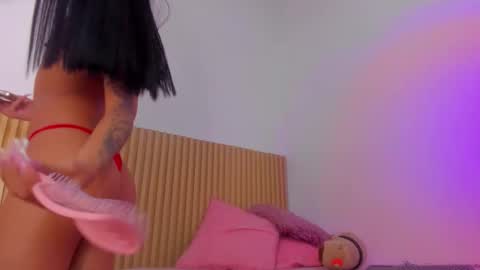 Aria Millers  online show from March 5, 11:28 am