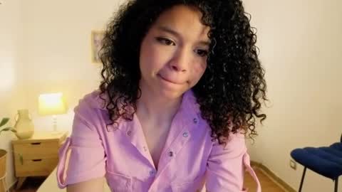 ariaa_23 online show from May 13, 12:13 pm
