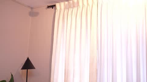 Ariaa online show from February 27, 6:41 pm