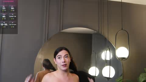 Snapshot of ariaa_isabell chatting on June 9, 6:41 pm Ariaa online show from June 9, 6:41 pm