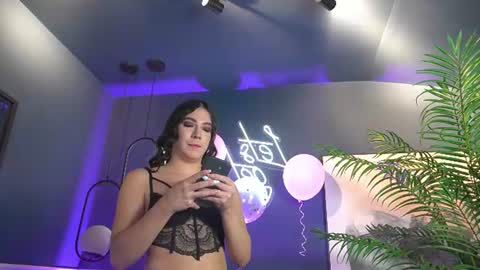 Snapshot of ariaa_isabell chatting on June 12, 4:28 pm Ariaa online show from June 12, 4:28 pm