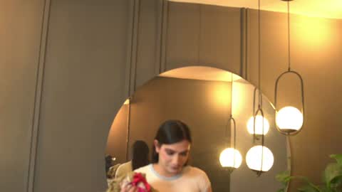 Ariaa online show from July 17, 6:46 pm