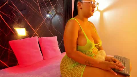 AriaBelle1 online show from June 4, 7:20 pm