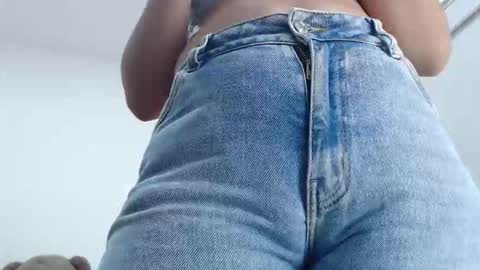 Snapshot of ariacoral chatting on November 12, 12:49 pm ariacoral online show from November 12, 12:49 pm