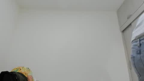 ariacoral online show from February 15, 1:41 pm