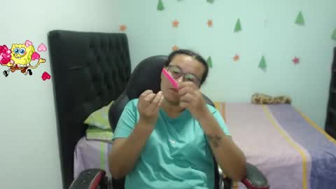 ...Ariana... online show from December 3, 5:55 pm