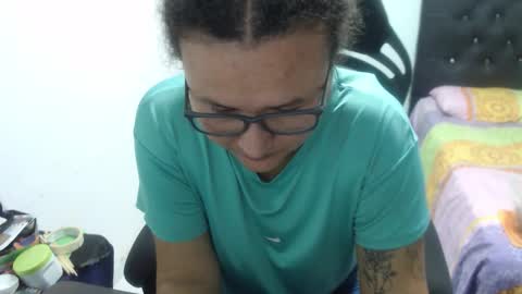 ...Ariana... online show from October 24, 6:04 pm