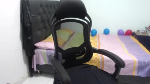 Snapshot of ariadna_6 chatting on May 4, 6:04 pm ...Ariana... online show from May 4, 6:04 pm