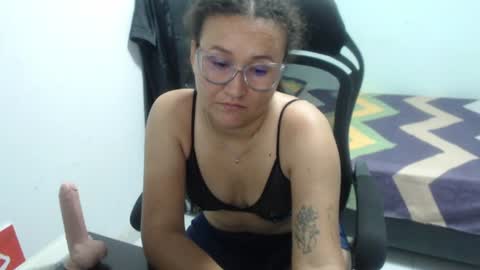Snapshot of ariadna_6 chatting on June 22, 6:05 pm ...Ariana... online show from June 22, 6:05 pm