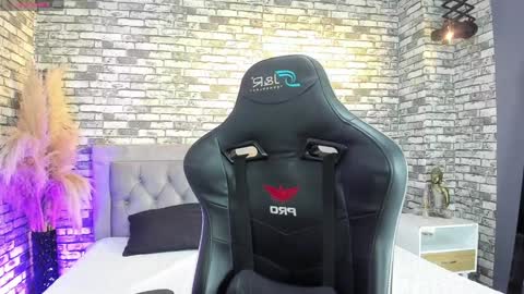 Snapshot of ariadna_milano chatting on February 6, 12:37 pm - -. .- Ariadna -. .- - online show from February 6, 12:37 pm