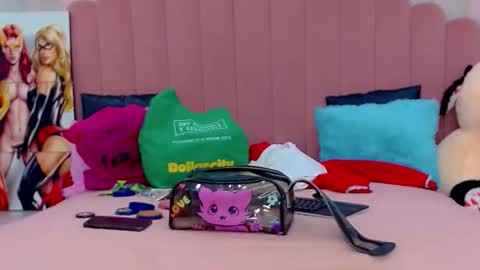 Snapshot of ariadna_princes chatting on November 30, 3:32 am ARIADNA online show from November 30, 3:32 am