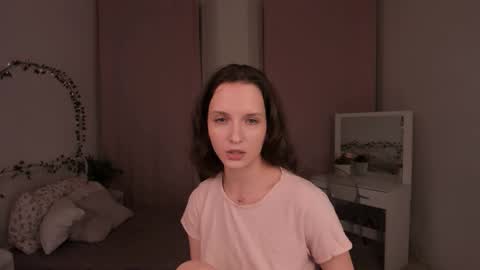 Snapshot of ariadna_s chatting on December 14, 10:14 pm Ariadna online show from December 14, 10:14 pm