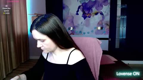 AriaGray online show from March 18, 7:11 am