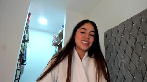 Aria Montgomery online show from December 20, 9:50 pm