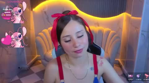 Snapshot of ariana18_b chatting on May 11, 12:55 pm ariana18_b online show from May 11, 12:55 pm