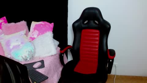 Ariana lvarez online show from December 29, 7:32 pm