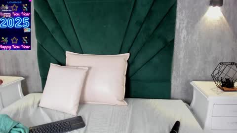 Snapshot of ariana_ceballos chatting on January 3, 3:01 pm ARIANA online show from January 3, 3:01 pm