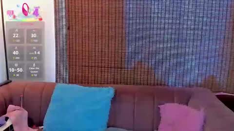 Snapshot of ariana_cross_ chatting on December 4, 4:16 pm Ariana Cruz online show from December 4, 4:16 pm