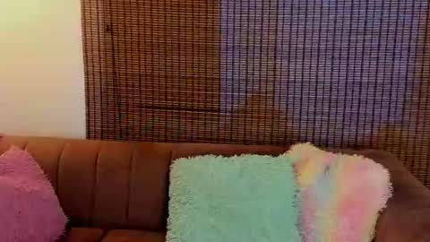 Ariana Cruz online show from June 20, 12:30 pm