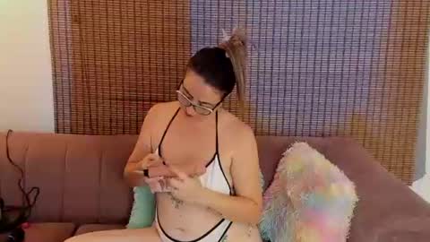 Ariana Cruz online show from June 24, 3:33 pm