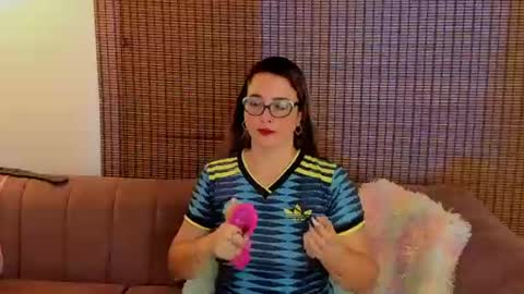 Ariana Cruz online show from July 7, 12:42 pm