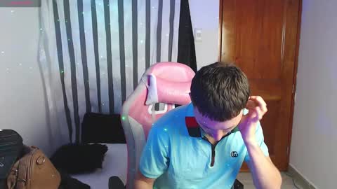 ariana_esteban07 online show from March 13, 10:44 am