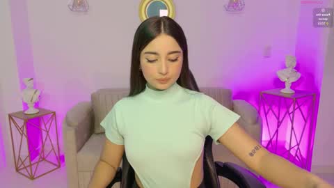 Snapshot of ariana_monroe01 chatting on November 7, 3:17 am Ariana online show from November 7, 3:17 am