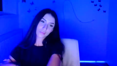 Snapshot of ariana_muur chatting on November 10, 12:26 pm Ariana online show from November 10, 12:26 pm