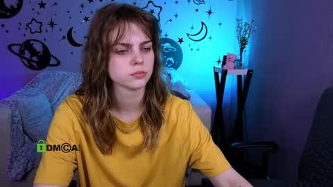 ariana_ross7 online show from May 13, 7:22 pm
