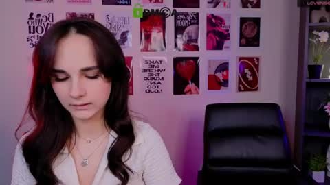 ariana_ross7 online show from July 8, 7:18 pm