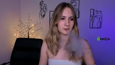 ariana_ross7 online show from July 30, 7:13 pm