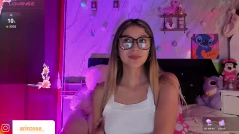 Snapshot of ariana_rosse__ chatting on February 7, 2:37 am Ariana online show from February 7, 2:37 am