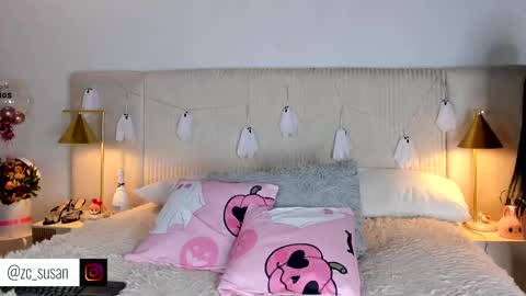 Susan online show from October 6, 8:39 pm