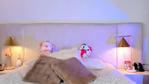 Susan online show from February 9, 8:46 pm