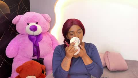 Snapshot of arianaablack chatting on July 16, 12:22 pm Ariana online show from July 16, 12:22 pm
