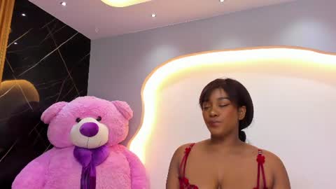 Snapshot of arianaablack chatting on August 5, 12:30 pm Ariana online show from August 5, 12:30 pm