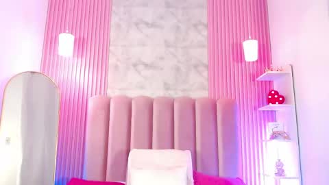 ArianaRougee online show from May 19, 11:05 am