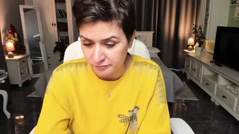 Ana online show from December 31, 12:36 pm