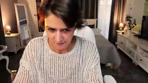 Ana online show from September 20, 3:57 pm