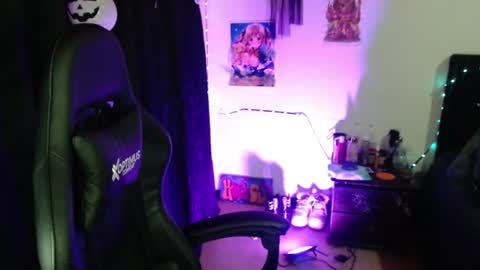 Snapshot of arianauwu666 chatting on June 9, 9:59 pm help me 100 hands up my OF is Free online show from June 9, 9:59 pm