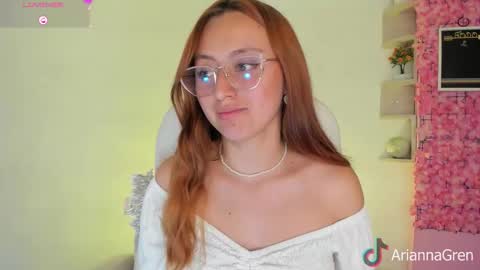 Snapshot of arianna_gren chatting on January 5, 5:27 pm Arianna online show from January 5, 5:27 pm