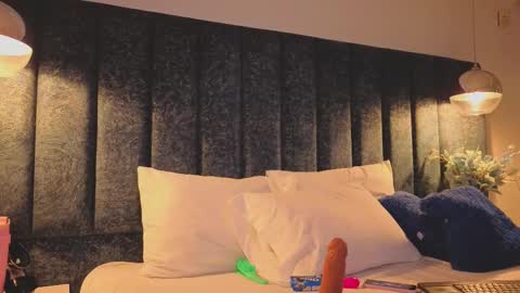 Arianna online show from October 2, 7:43 pm