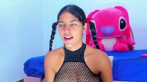 Snapshot of ariannalewis1 chatting on June 8, 1:28 am Arianna online show from June 8, 1:28 am