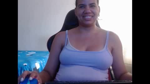 ariannaloovel online show from February 5, 6:04 pm