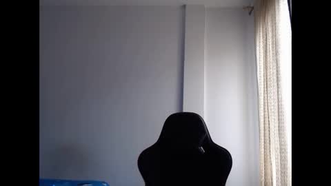 ariannaloovel online show from February 12, 6:30 pm