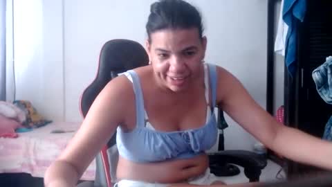 Snapshot of ariannaloovel chatting on July 31, 4:50 pm ariannaloovel online show from July 31, 4:50 pm