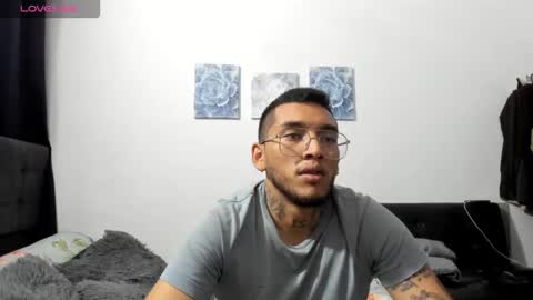 ariannawil online show from December 15, 12:26 am