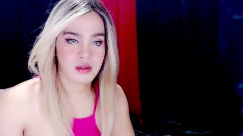Snapshot of arianne_xoxo777 chatting on May 27, 5:21 pm ARIANNE CUMS online show from May 27, 5:21 pm