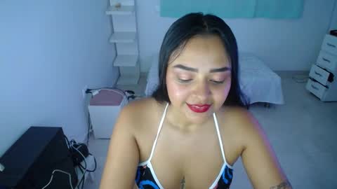 Snapshot of ariel_princess02 chatting on February 19, 2:01 am daniella online show from February 19, 2:01 am