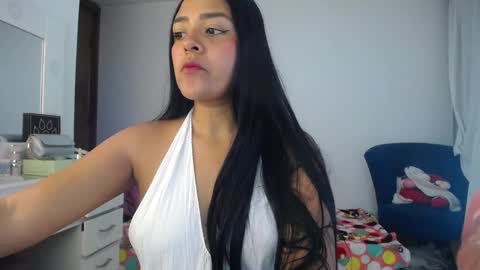 Snapshot of ariel_princess02 chatting on September 30, 2:05 am daniella online show from September 30, 2:05 am